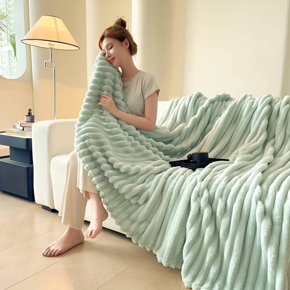 StripeEase Plaid – Ultra-blødt Fleecetæppe med Elastiske Striber