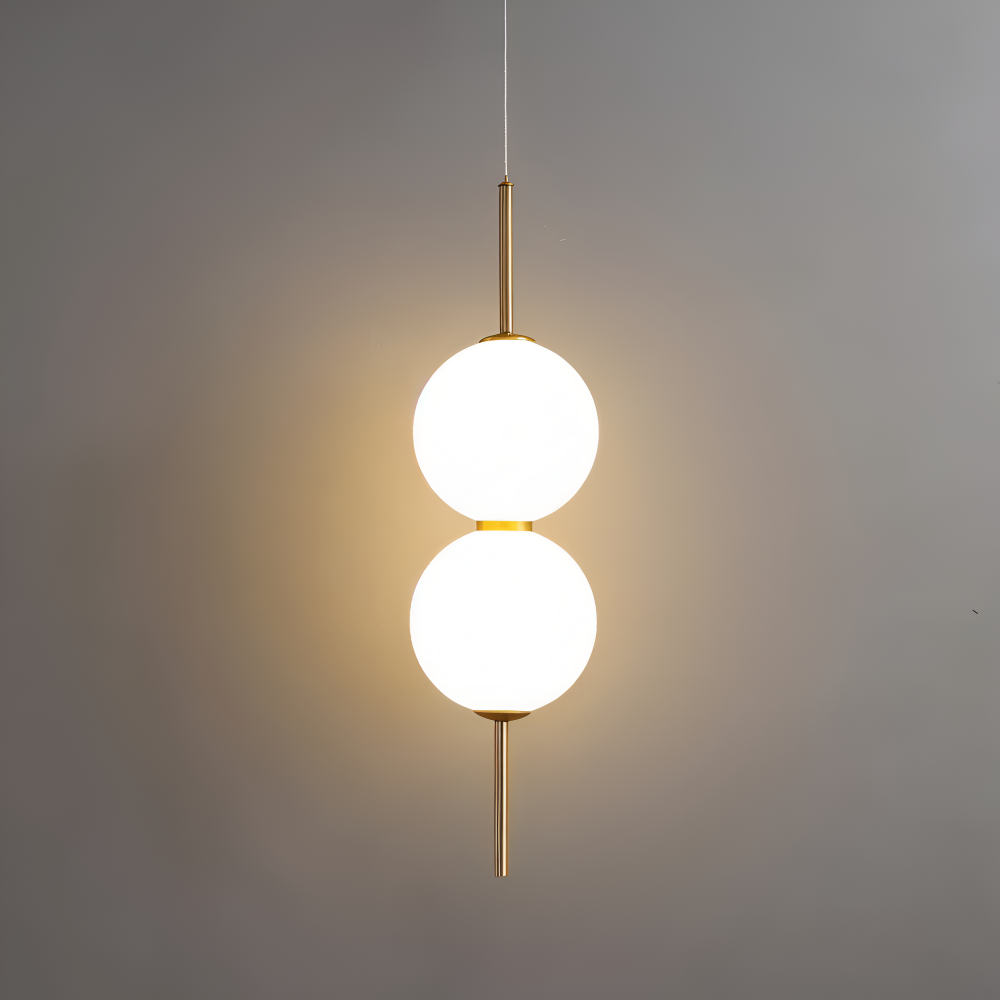 Gloriva Pendellampe – Elegant Pendellampe med Vertikalt Design og Mat Glaskugle