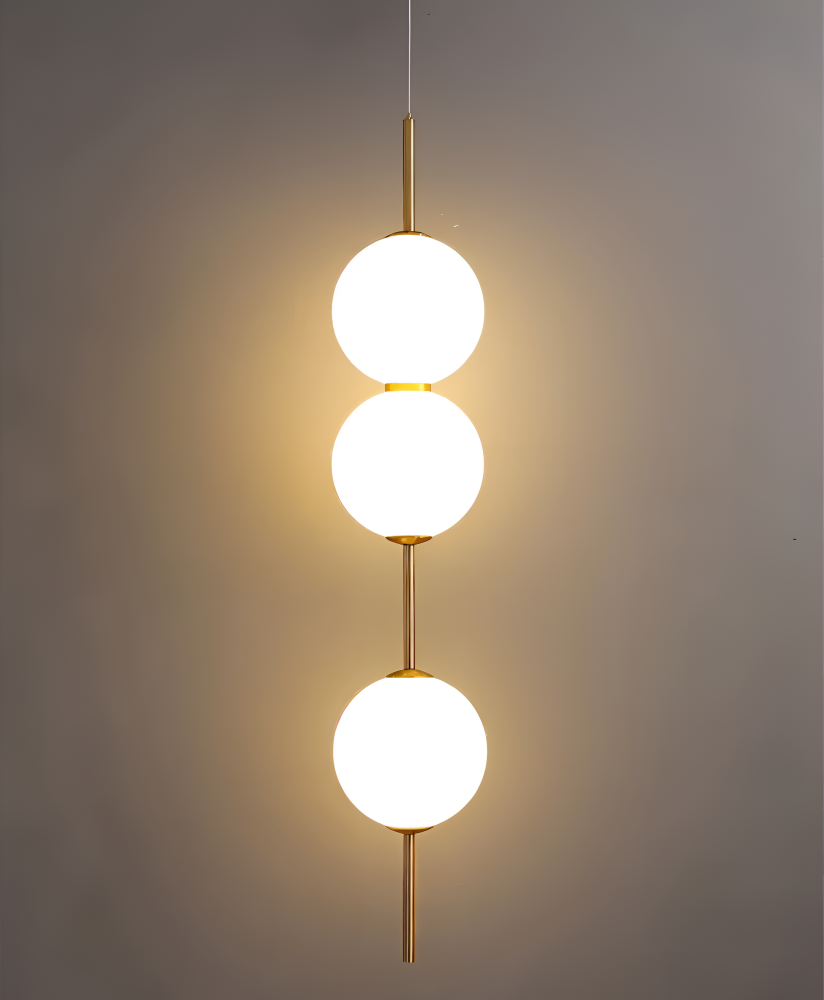 Gloriva Pendellampe – Elegant Pendellampe med Vertikalt Design og Mat Glaskugle