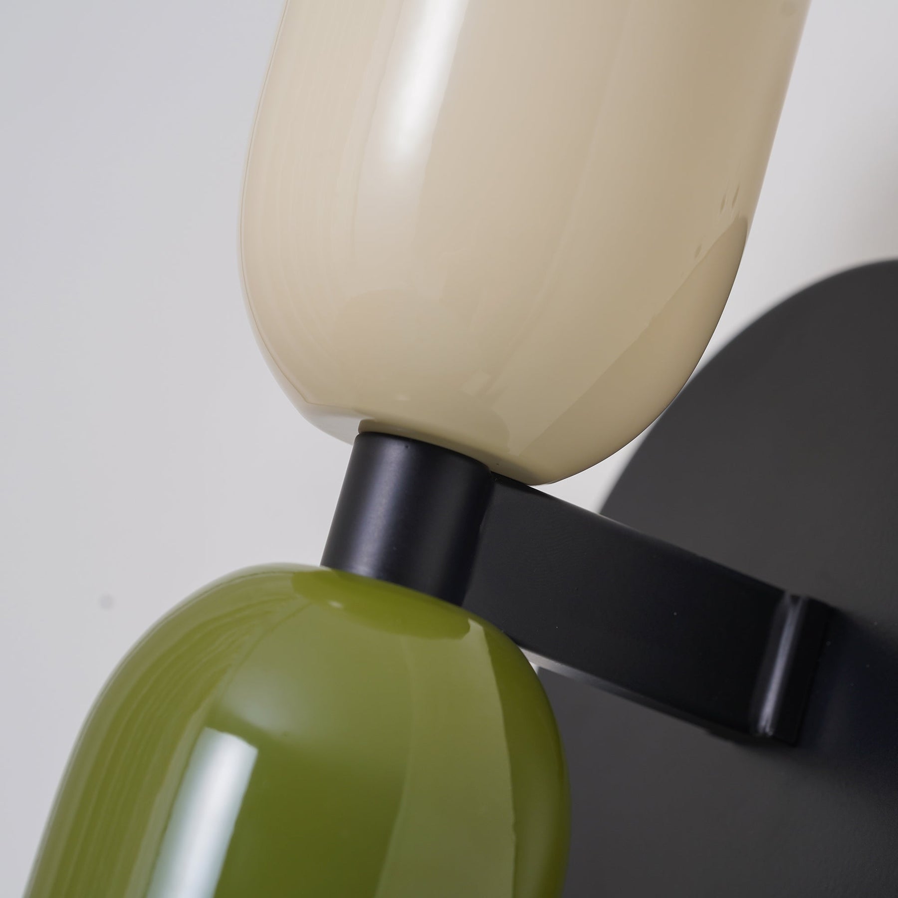 Eclipse Glow – Vintage Moderne Væglampe med Dobbeltsidet LED-belysning
