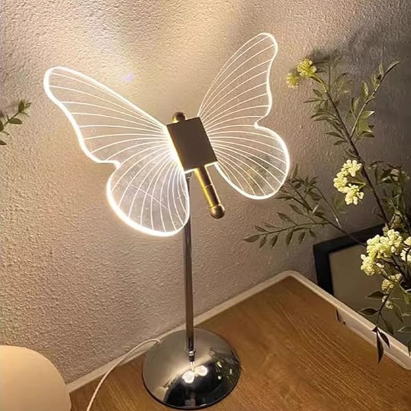 Krystal bordlampe med sommerfugl – dekorativ LED lampe med varmt lys
