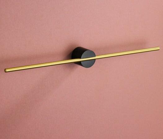 Håndklædeholder i metal – vægmonteret minimalistisk design til badeværelse