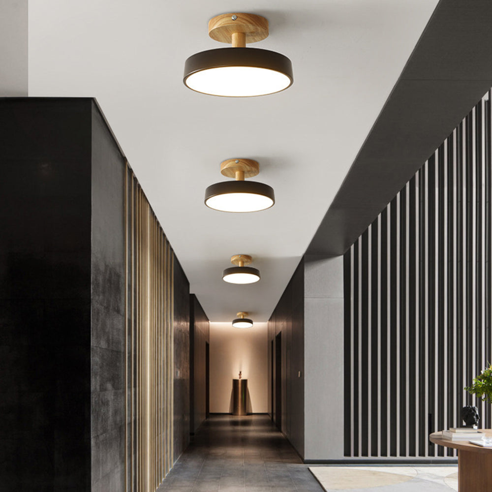 Nörd – Skandinavisk Plafondlampe med Træbase & Blødt Pasteldesign