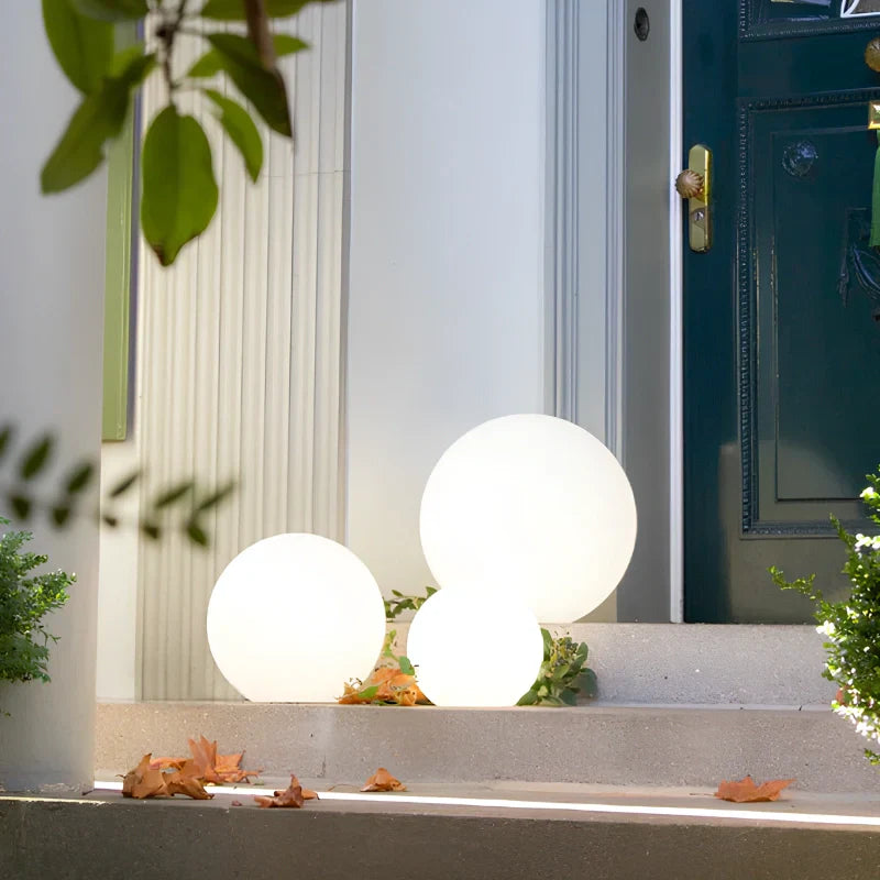 LED havekugle med 16 farver – dekorationslys til ude og inde