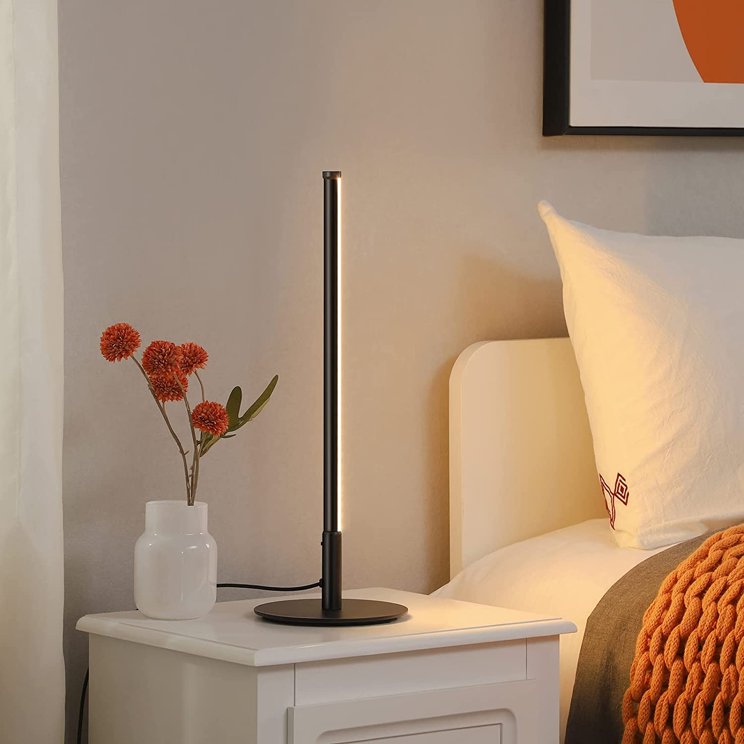 Guldfarvet LED-bordlampe med touch og 3 lysfarver