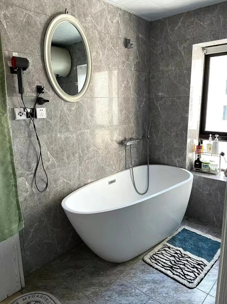 Skridsikker absorberende bademåtte med abstrakt design