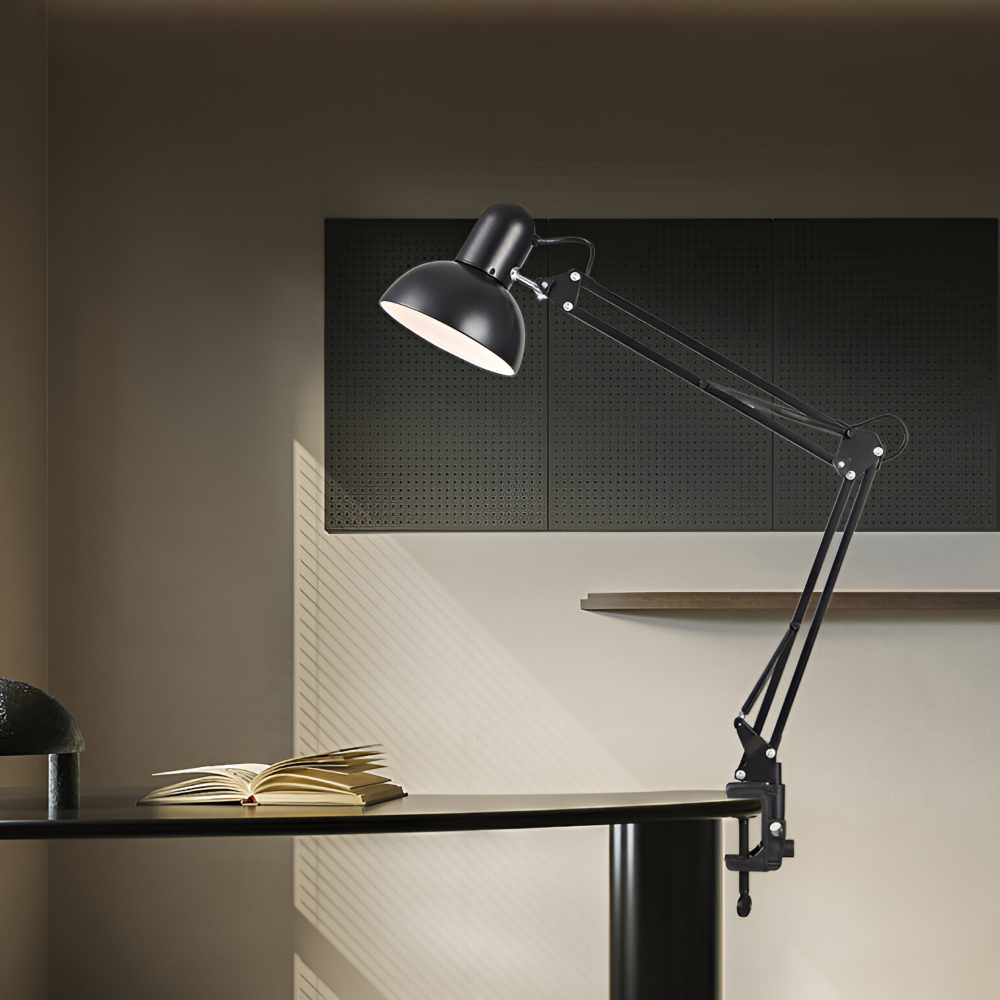 Justerbar skrivebordslampe med clip – LED lampe med lang arm