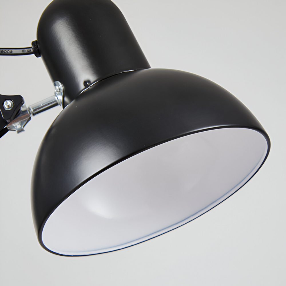 Justerbar skrivebordslampe med clip – LED lampe med lang arm