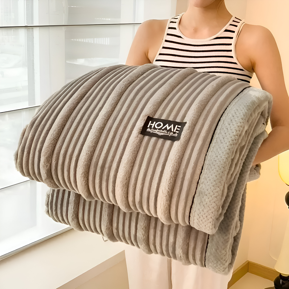 Strivelle Pläd – Vintage-Inspireret Fleecetæppe i Blødt og Holdbart Design