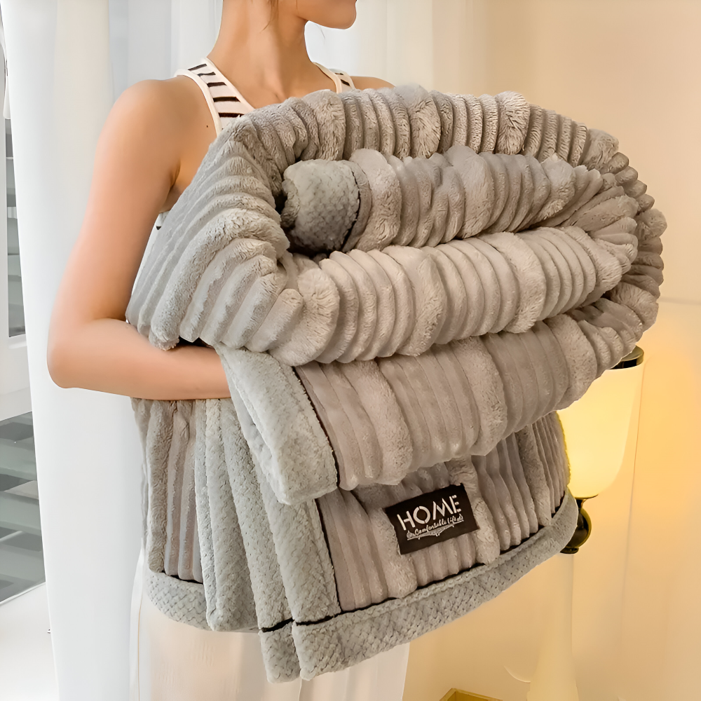 Strivelle Pläd – Vintage-Inspireret Fleecetæppe i Blødt og Holdbart Design