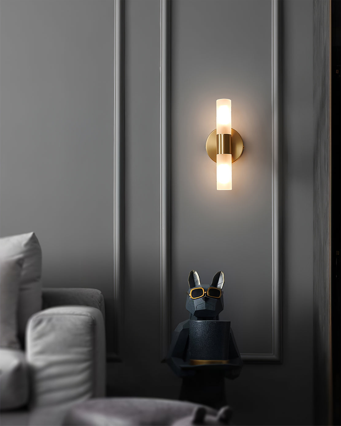 Brassia – Elegant Væglampe i Messing med Energieffektiv LED-Belysning