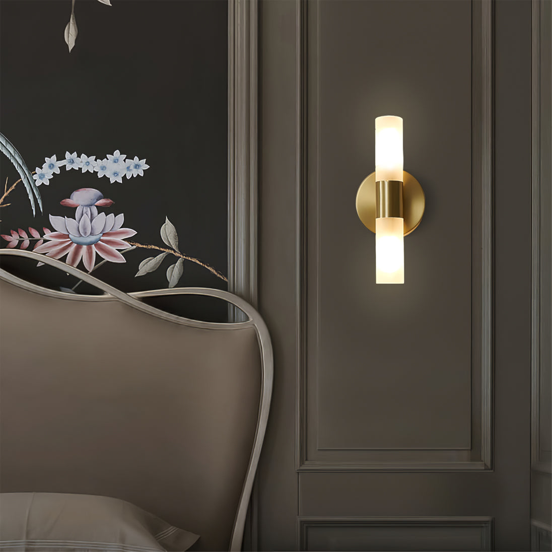 Brassia – Elegant Væglampe i Messing med Energieffektiv LED-Belysning