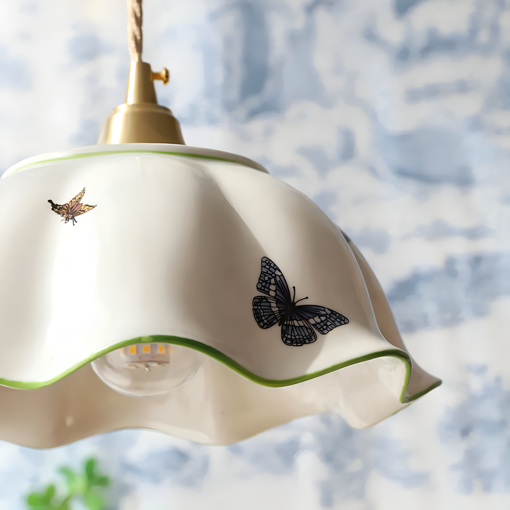 Keramisk pendellampe med sommerfugledesign – LED loftlampe i elegant stil