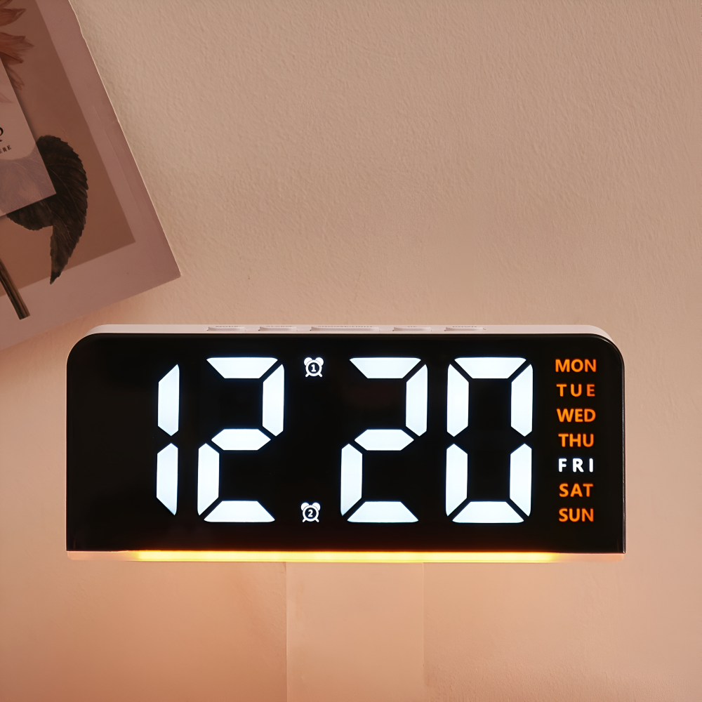 Digital LED vækkeur i moderne design – lydløs og minimalistisk