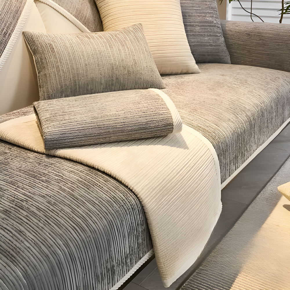Sofaovertræk i chenille med striber – skridsikker og blød kvalitet