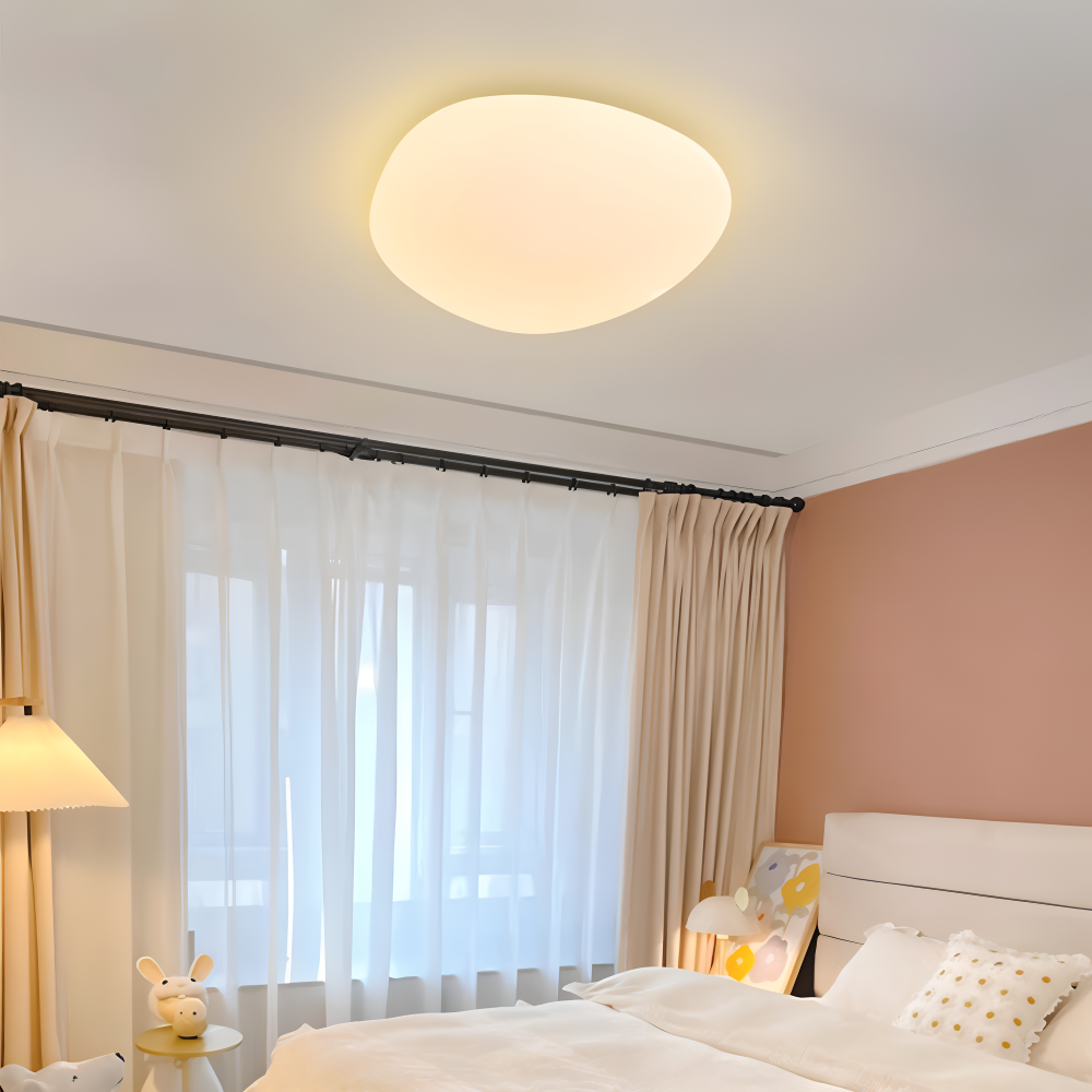 Peblira – Loftlampe med Småstensdesign og Integreret LED
