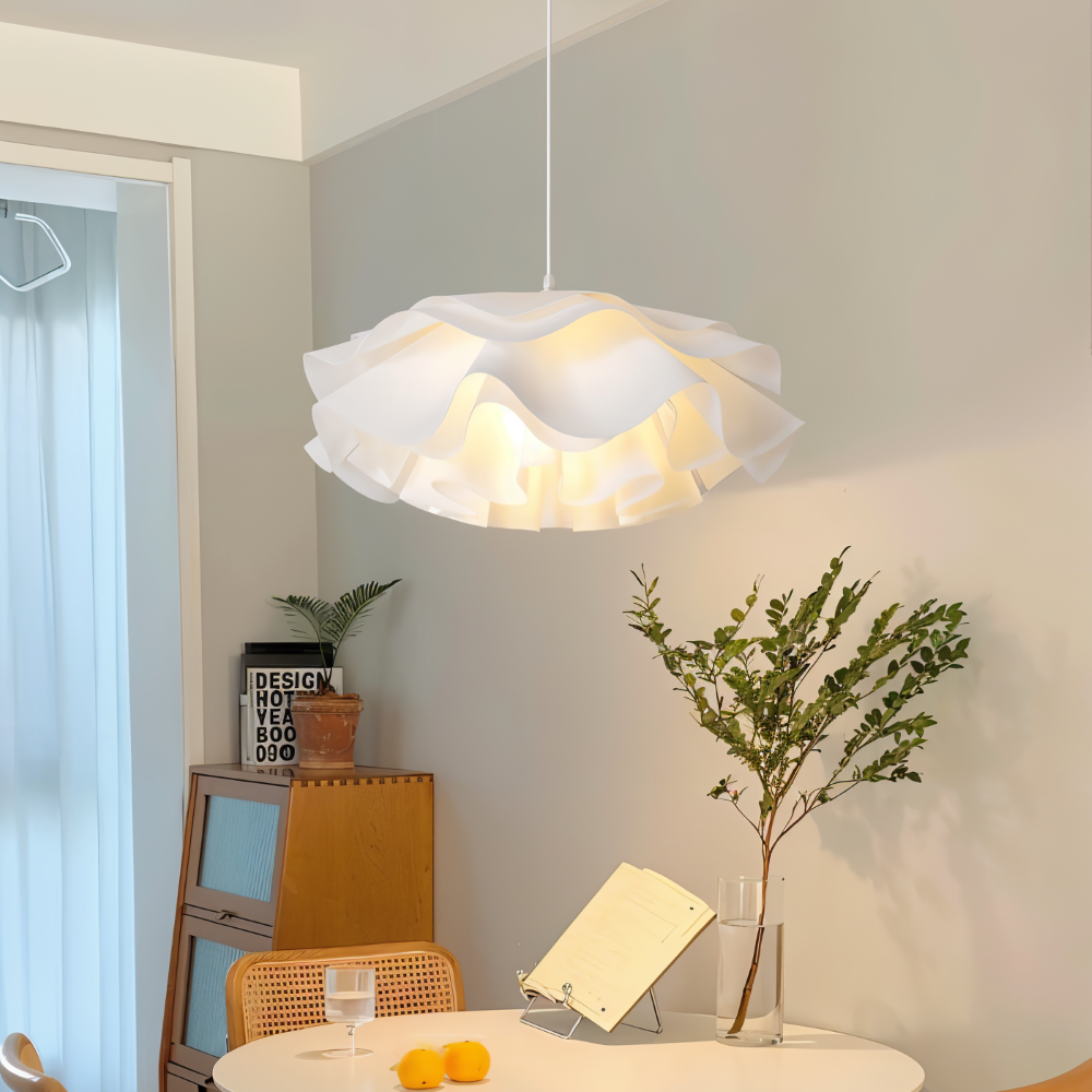 Designer loftlampe med blomsterformet design til spisebord