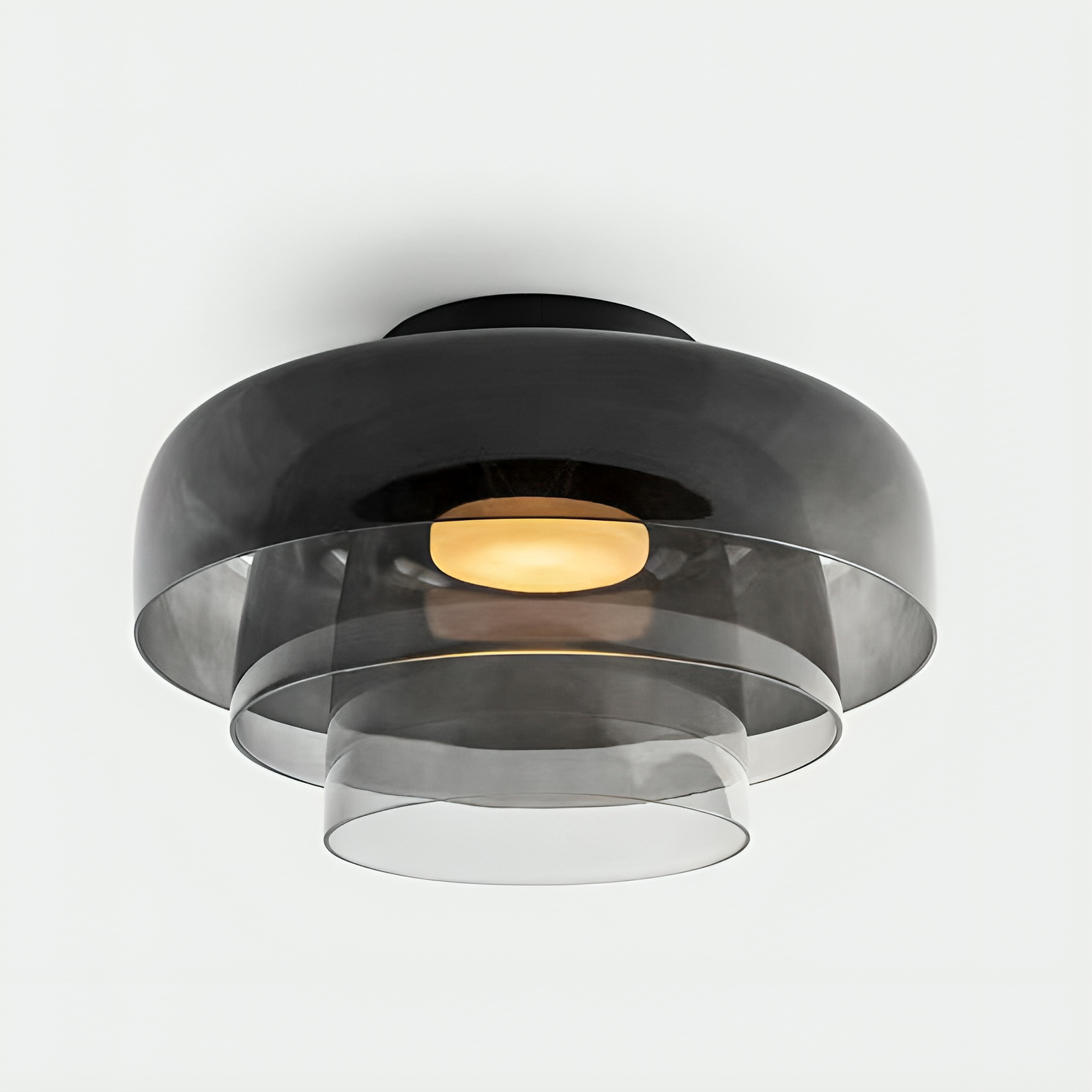 Bauhaus pendellampe med lagdelte glasskærme
