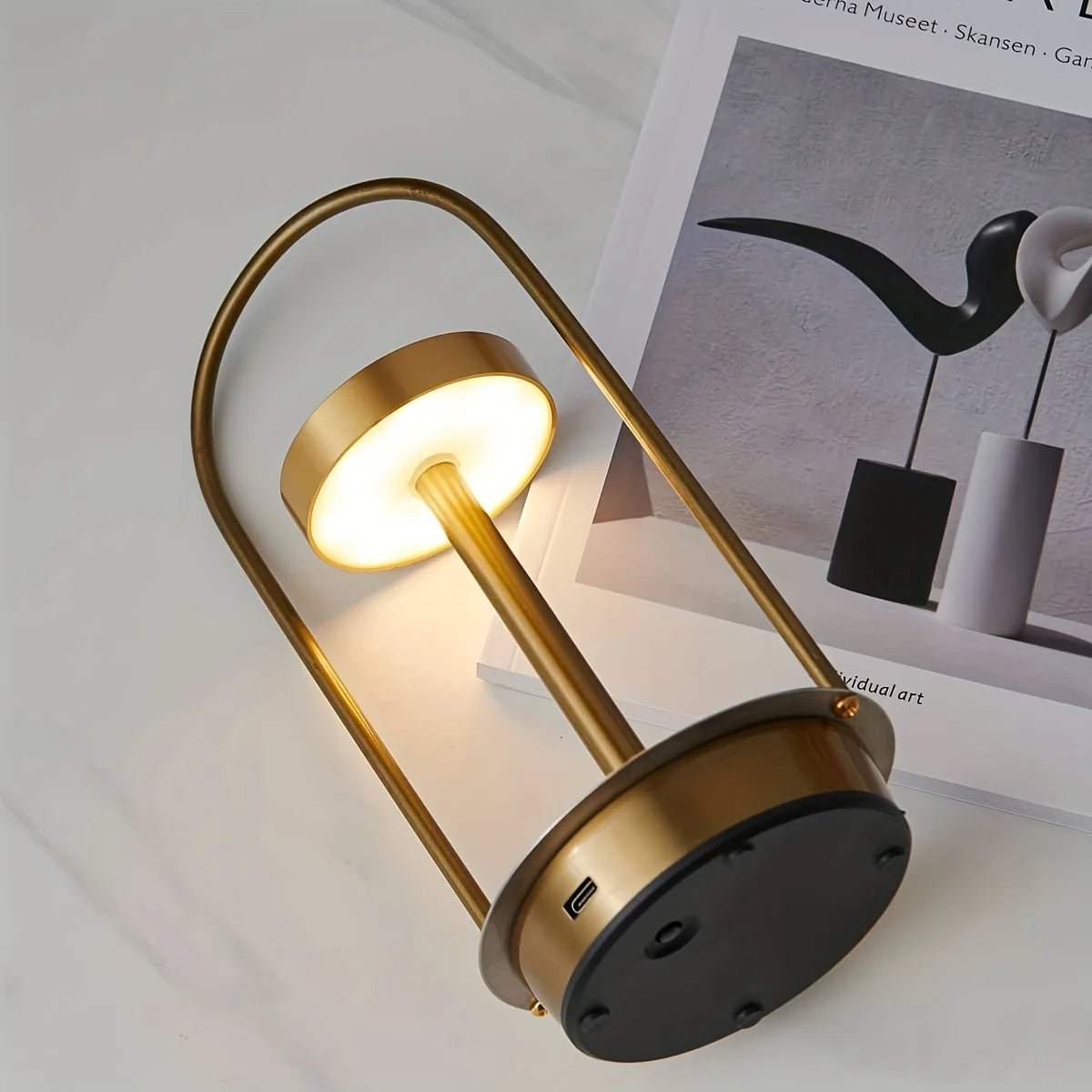 Dæmpbar LED bordlampe med USB opladning – moderne design