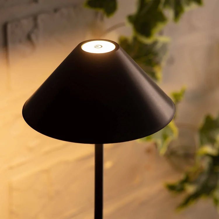 Trådløs sort bordlampe – genopladelig med touch dæmpning