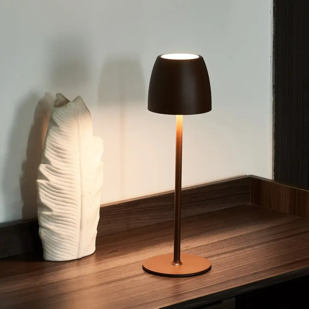 Trådløs bordlampe med dæmpbar funktion – moderne luksusdesign