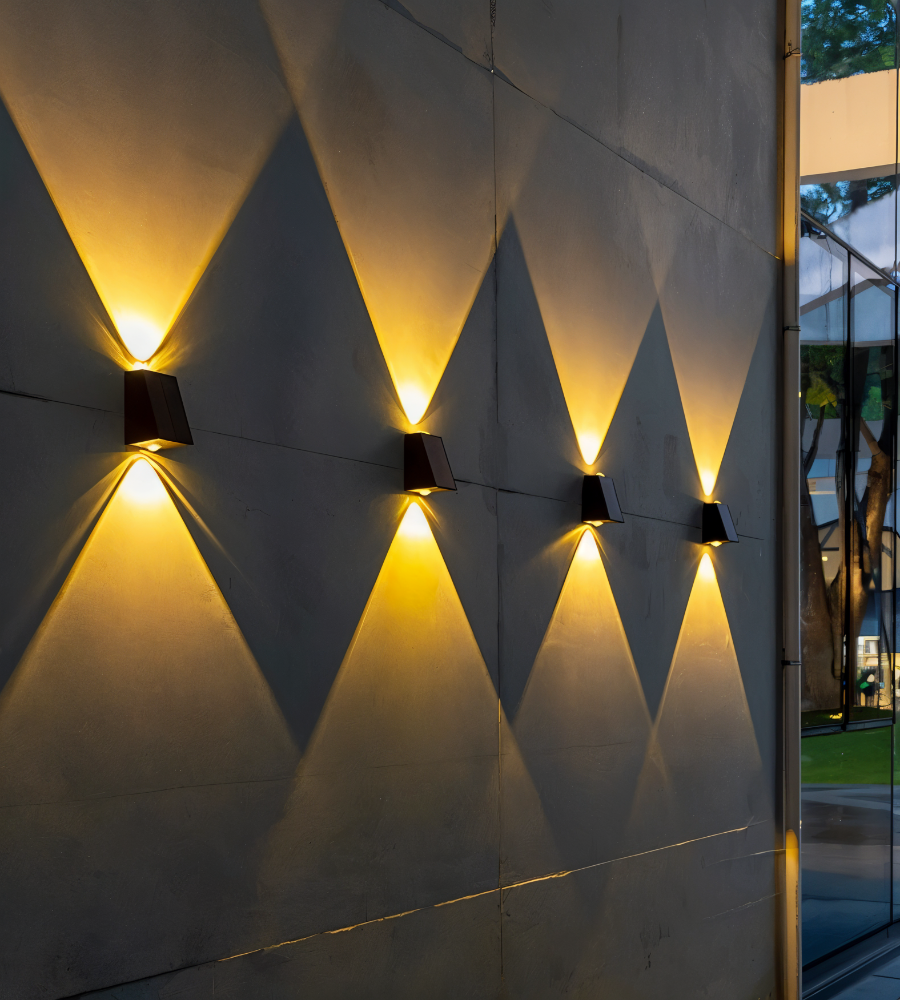 Solcelle væglampe udendørs – LED up & down lampe IP54