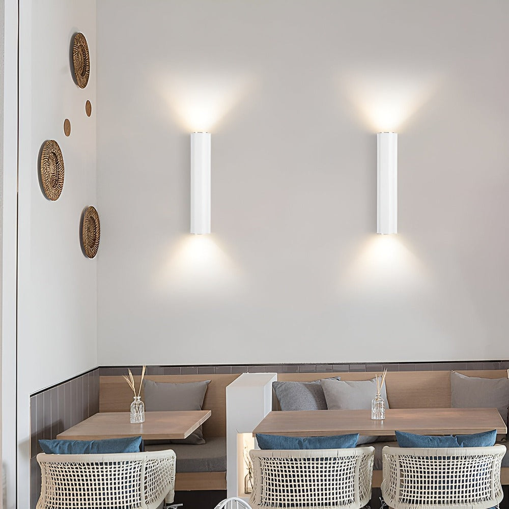 Væglampe med dobbelt lysretning – moderne cylinder lampe i aluminium