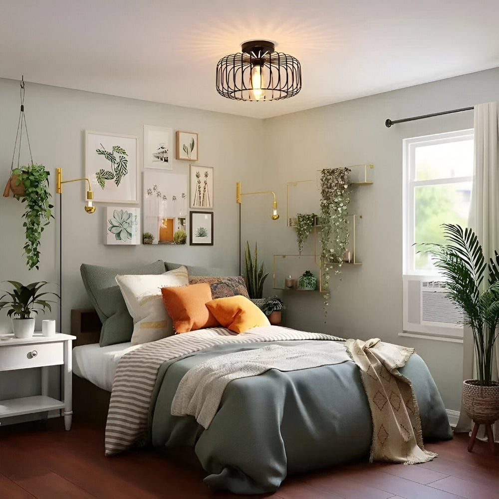 CageNova – Industriell Taklampa i Svart Metall med Burdesign
