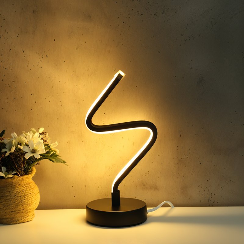 Lunéa – Elegant Genopladelig Bordlampe med Touchkontrol