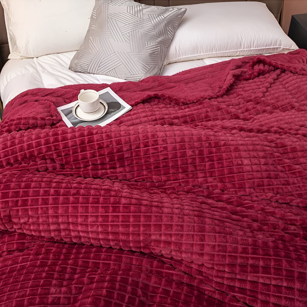 WaveLuxe Plaid – Ultra Fluffy Koralfleece Tæppe med Struktur