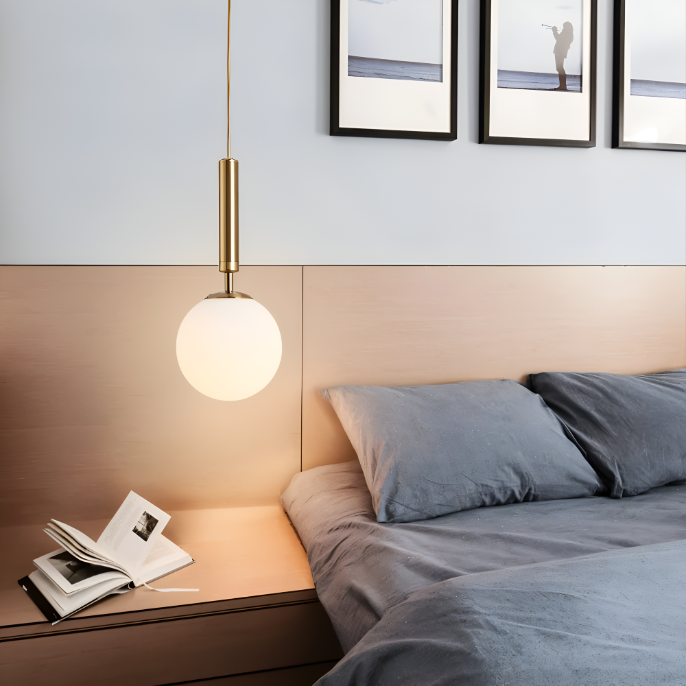 Hvid glas pendellampe – moderne nordisk design med blødt lys