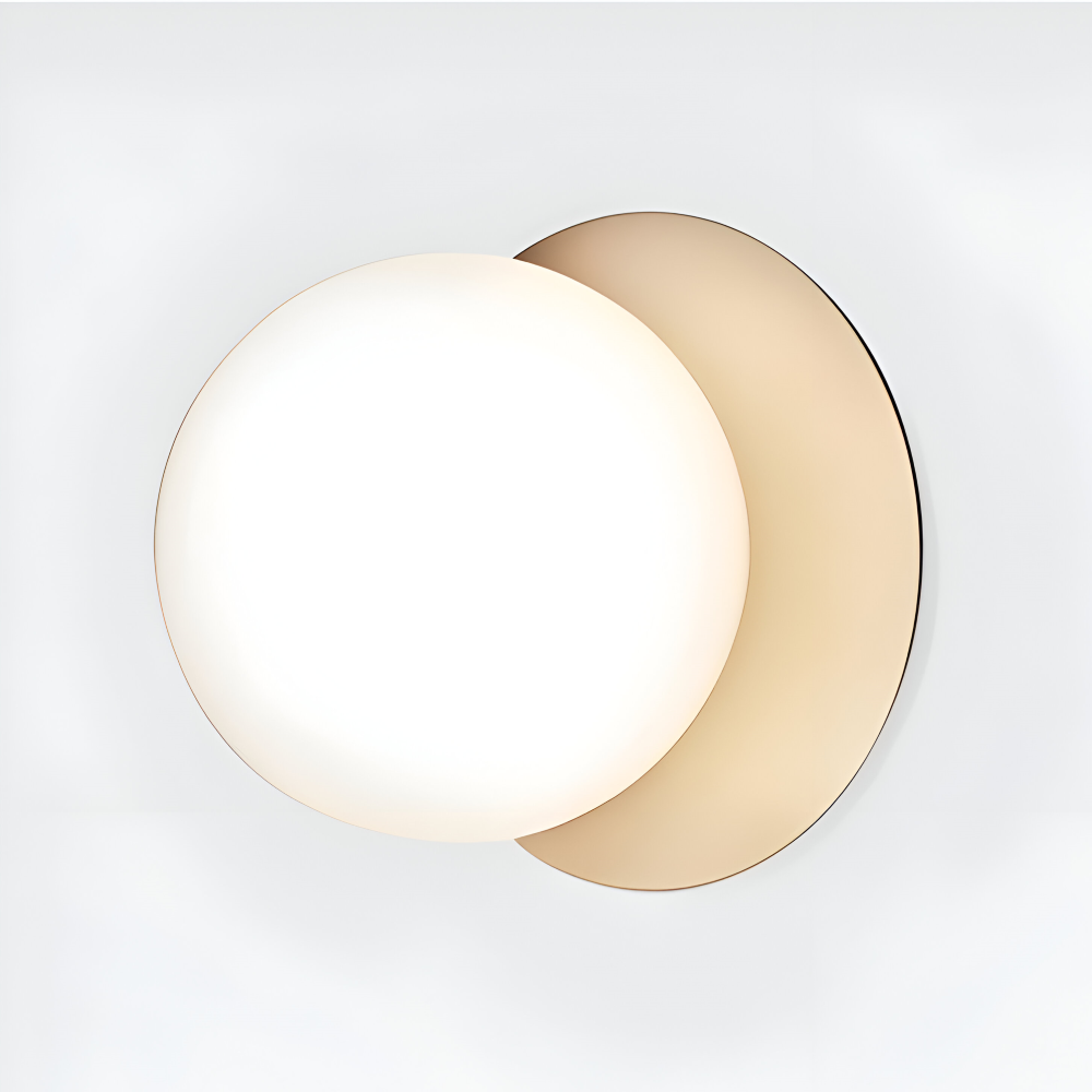 Elegant loftlampe med matteret eller klar glaskugle