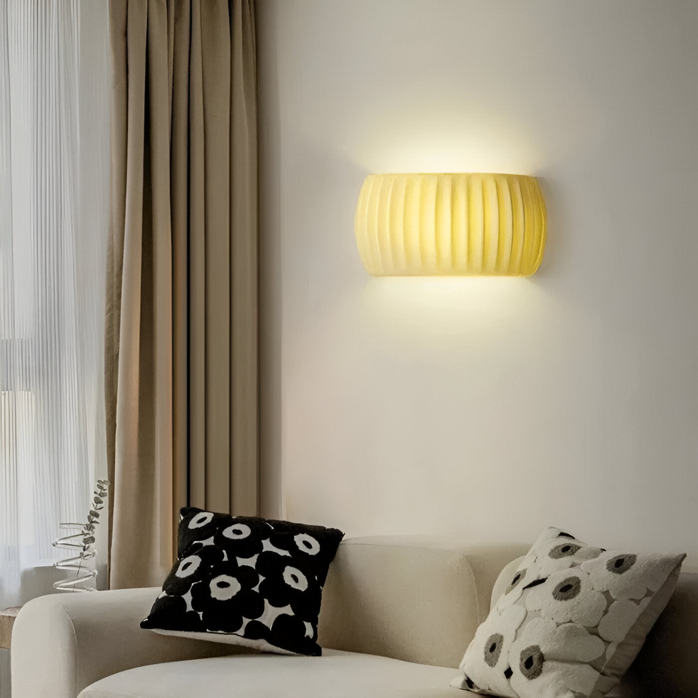 ColoraRib – Grøn Riflet Væglampe i Resin med Macaron Design & Nordisk LED