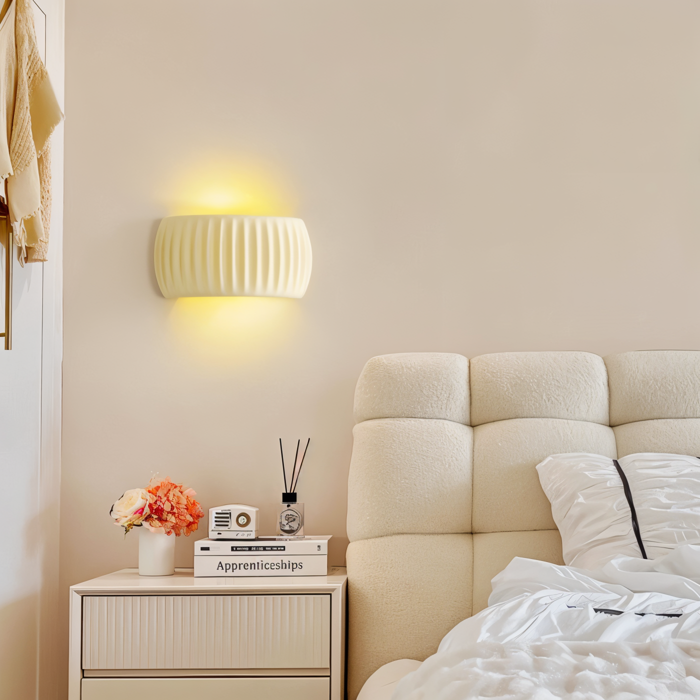 ColoraRib – Grøn Riflet Væglampe i Resin med Macaron Design & Nordisk LED