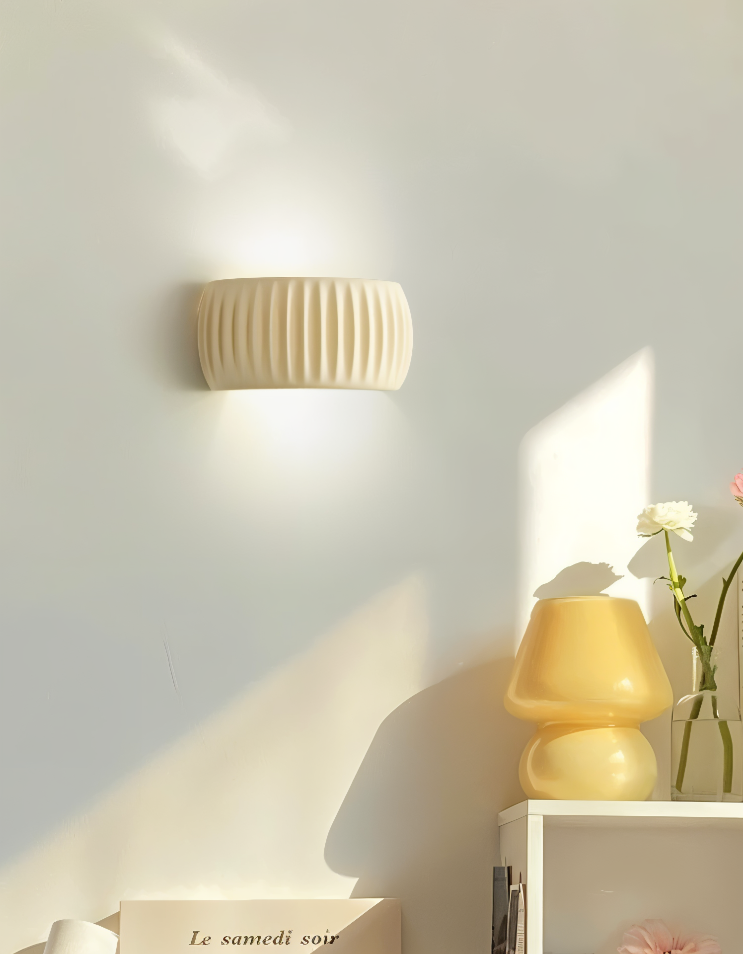 ColoraRib – Grøn Riflet Væglampe i Resin med Macaron Design & Nordisk LED