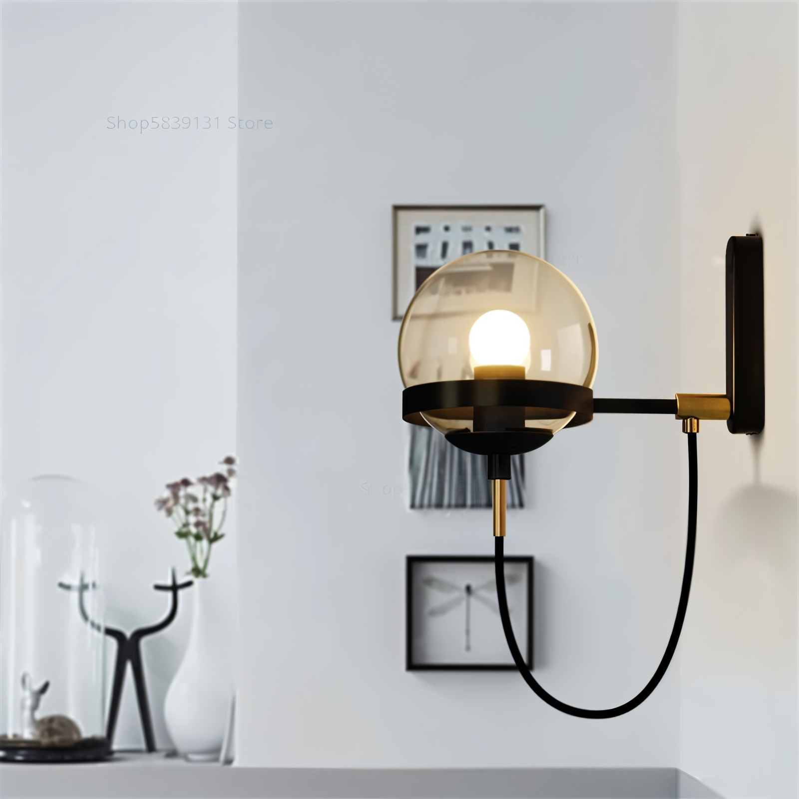 Nordella Væglampe – Glasglob Væglampe i Skandinavisk Design med LED