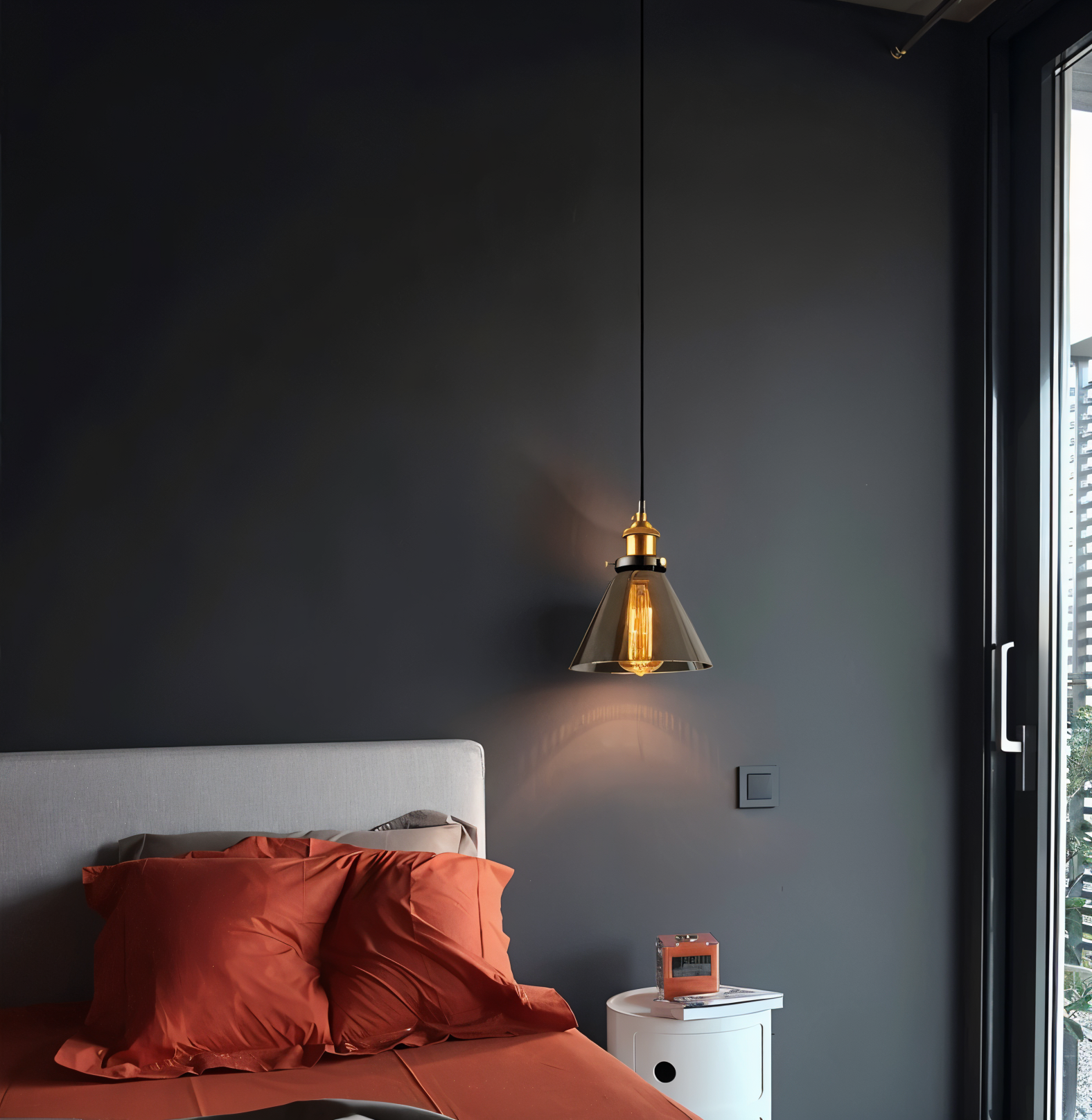 FumoLuxe Loftlampe – Vintage Loftlampe i Røgglas med Industriel Elegance