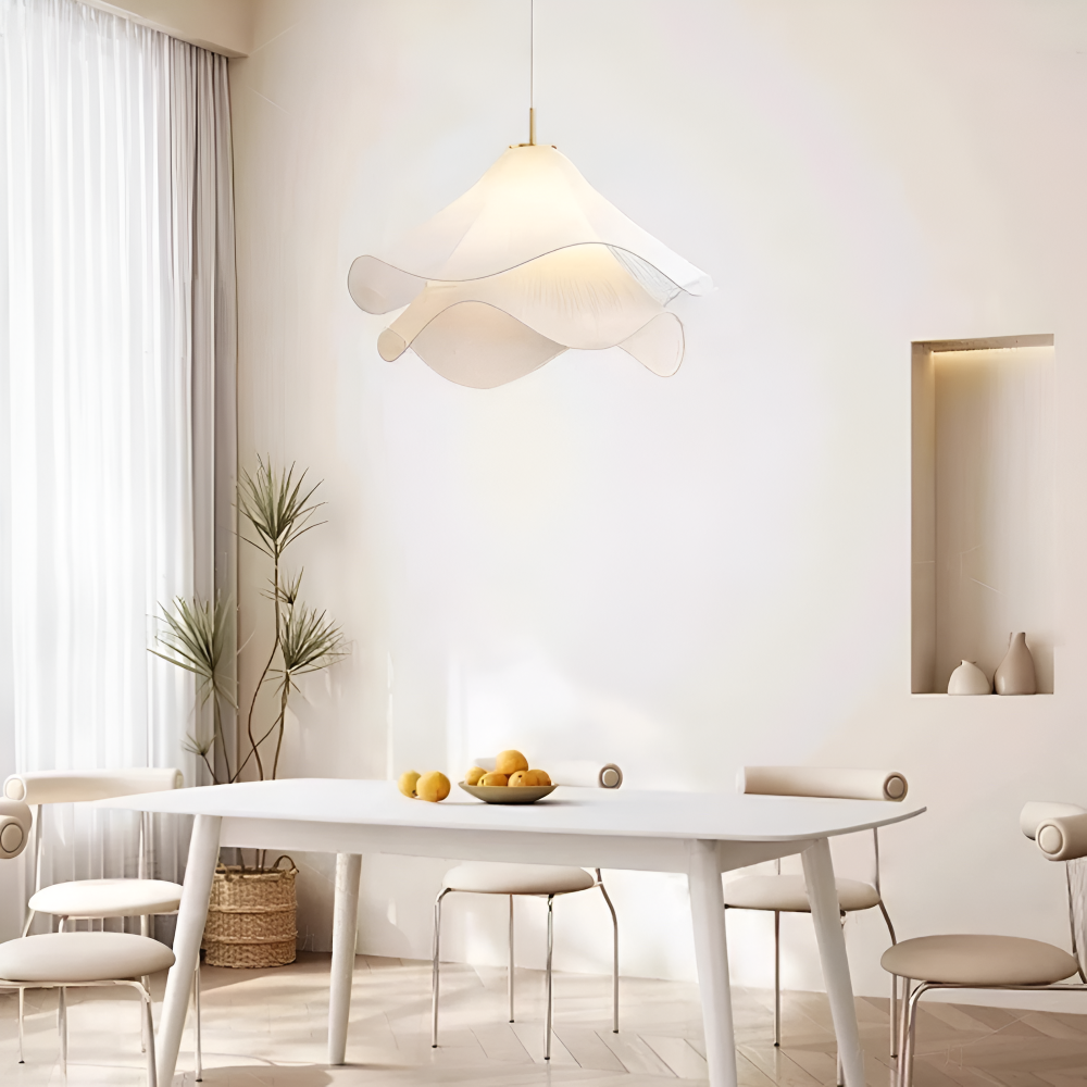 Japandi pendel lampe i blomsterformet stofdesign