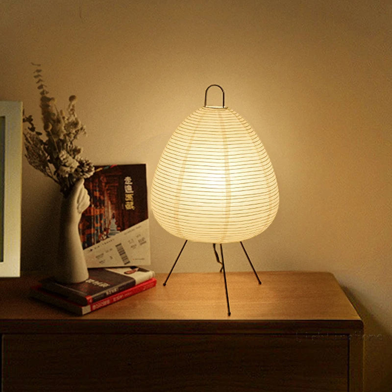 Japansk bordlampe i rispapir – LED lampe med harmonisk Japandi design