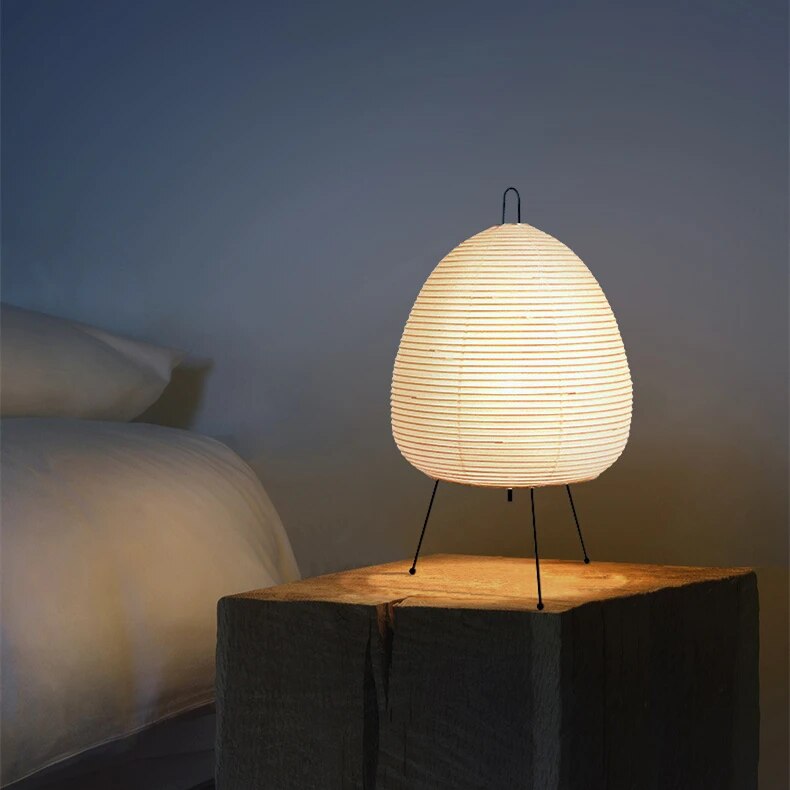 Japansk bordlampe i rispapir – LED lampe med harmonisk Japandi design