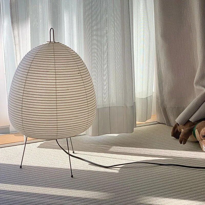 Japansk bordlampe i rispapir – LED lampe med harmonisk Japandi design
