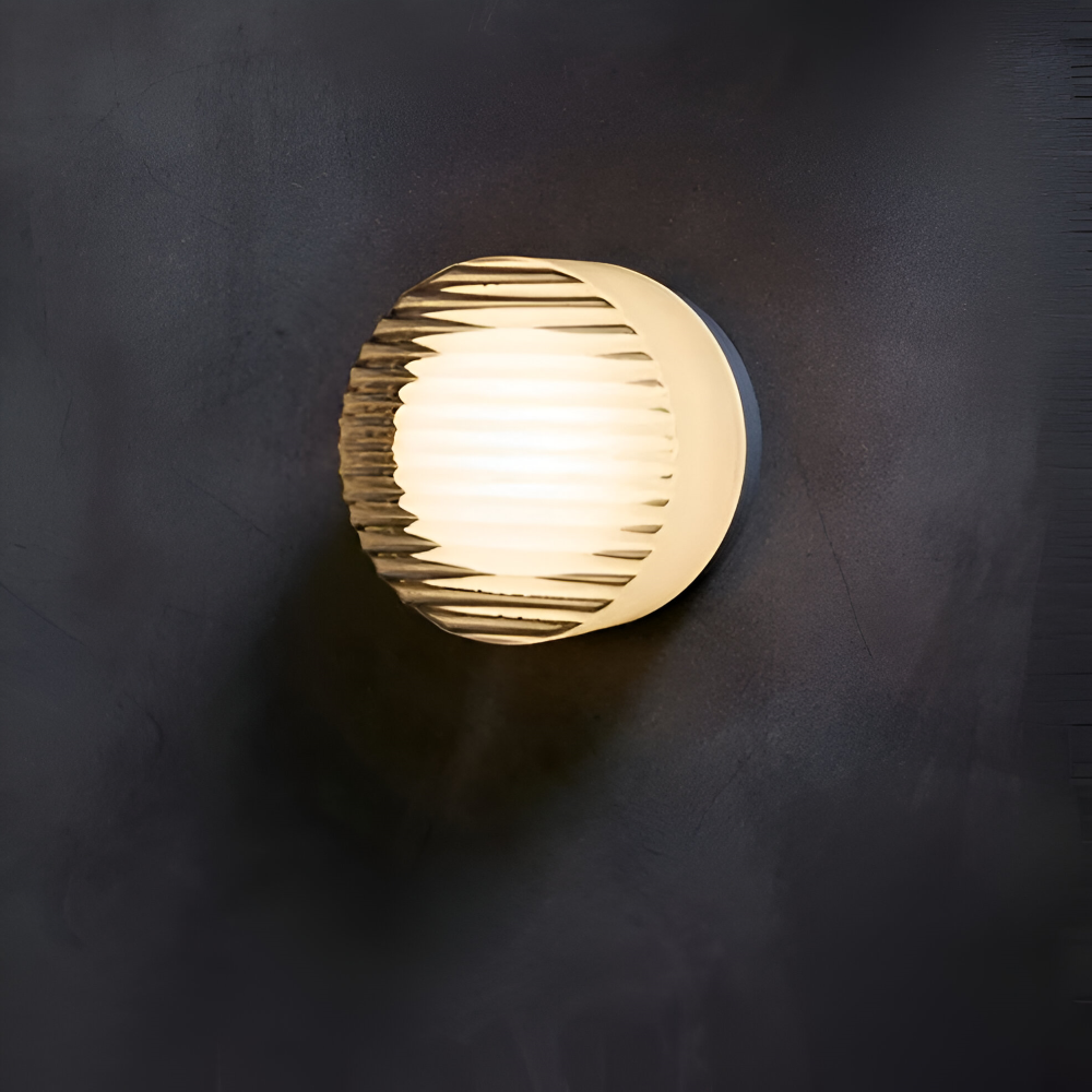 Rund væglampe i riflet glas – rav eller hvid LED lampe