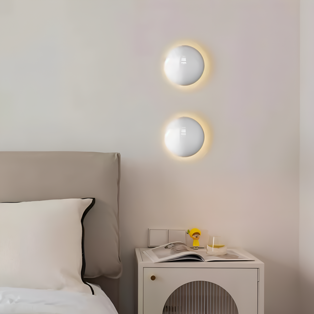 Cirvia – Moderne Rund Væglampe i Jern med Energieffektiv LED