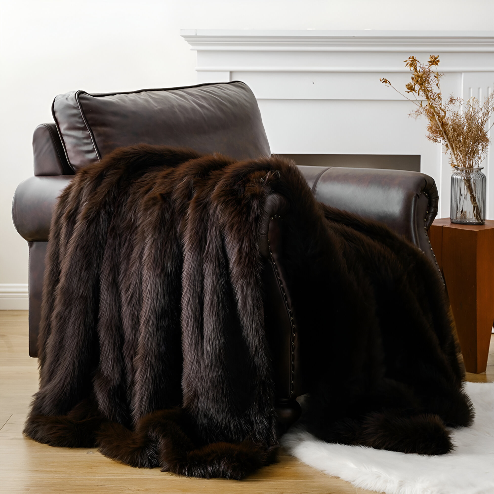 VelouraFur Luxe – Lyxig Konstpälsfilt med Elegant Velourfinish