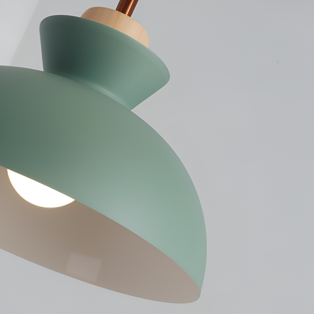 Farverig pendellampe i macaron design – moderne kuppelformet lampe