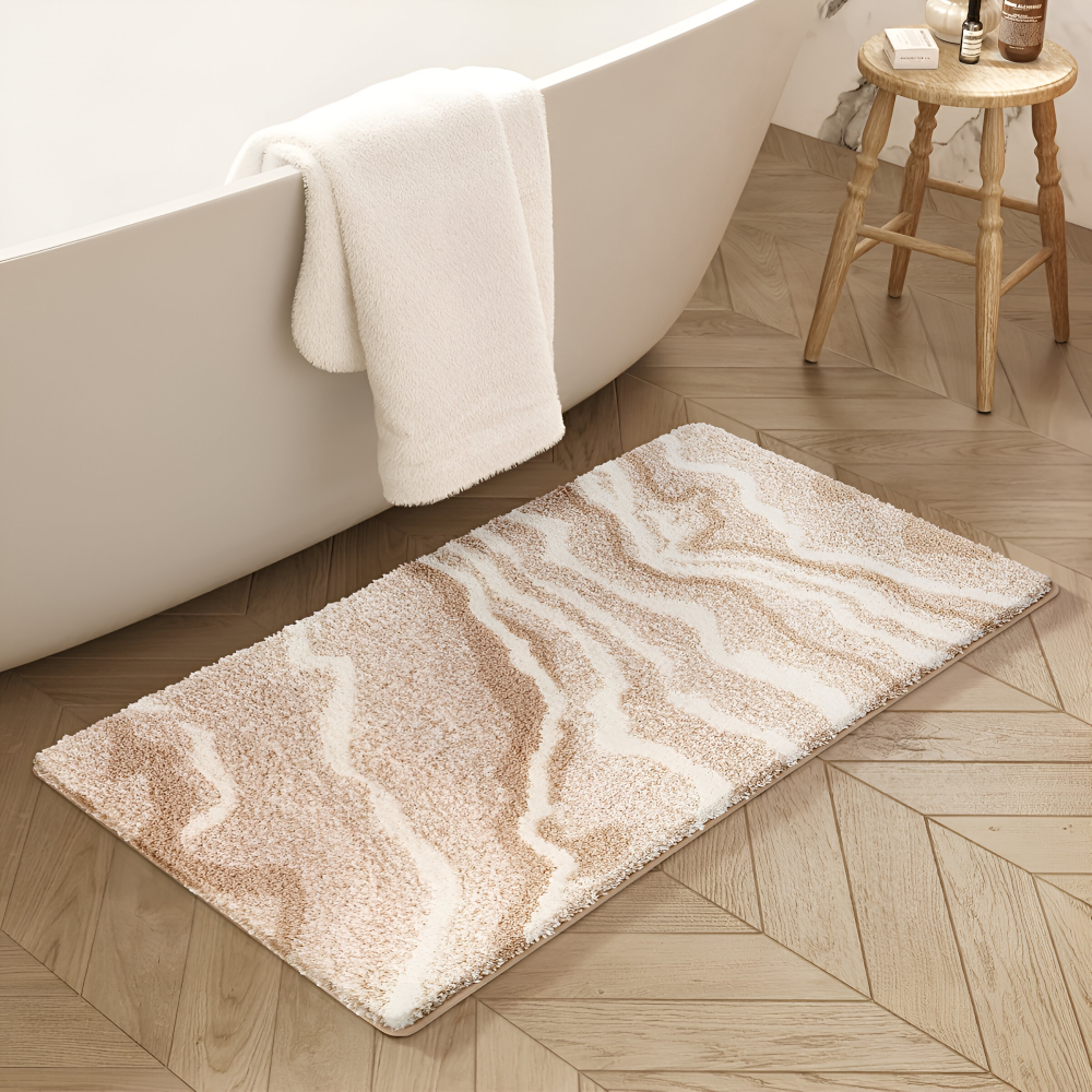 Bademåtte i marmorlook – blød og skridsikker bademåtte