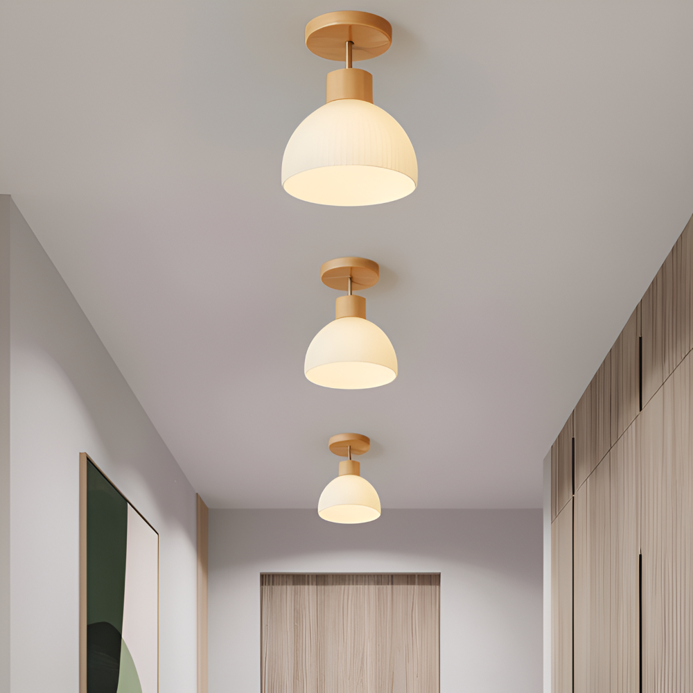 Auralis – Nordisk Ribbet Loftlampe i Glas og Træ