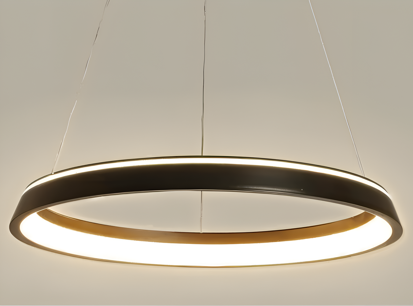 CircuGlow Pendel – Minimalistisk Rund LED Pendellampe i Sort & Hvid