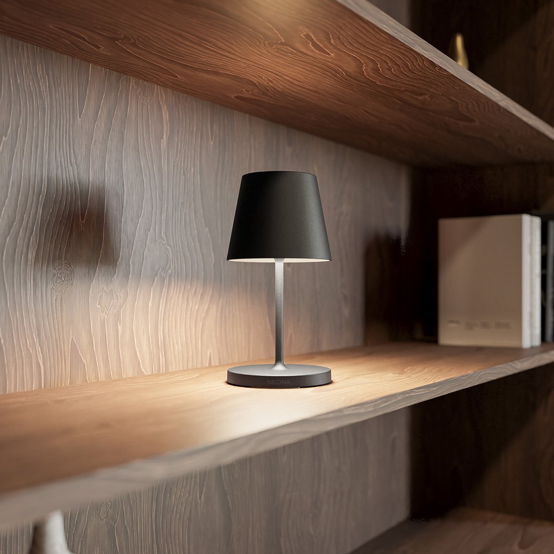 Luméa – Genopladelig Bordlampe med Dæmpbar LED i Minimalistisk Design