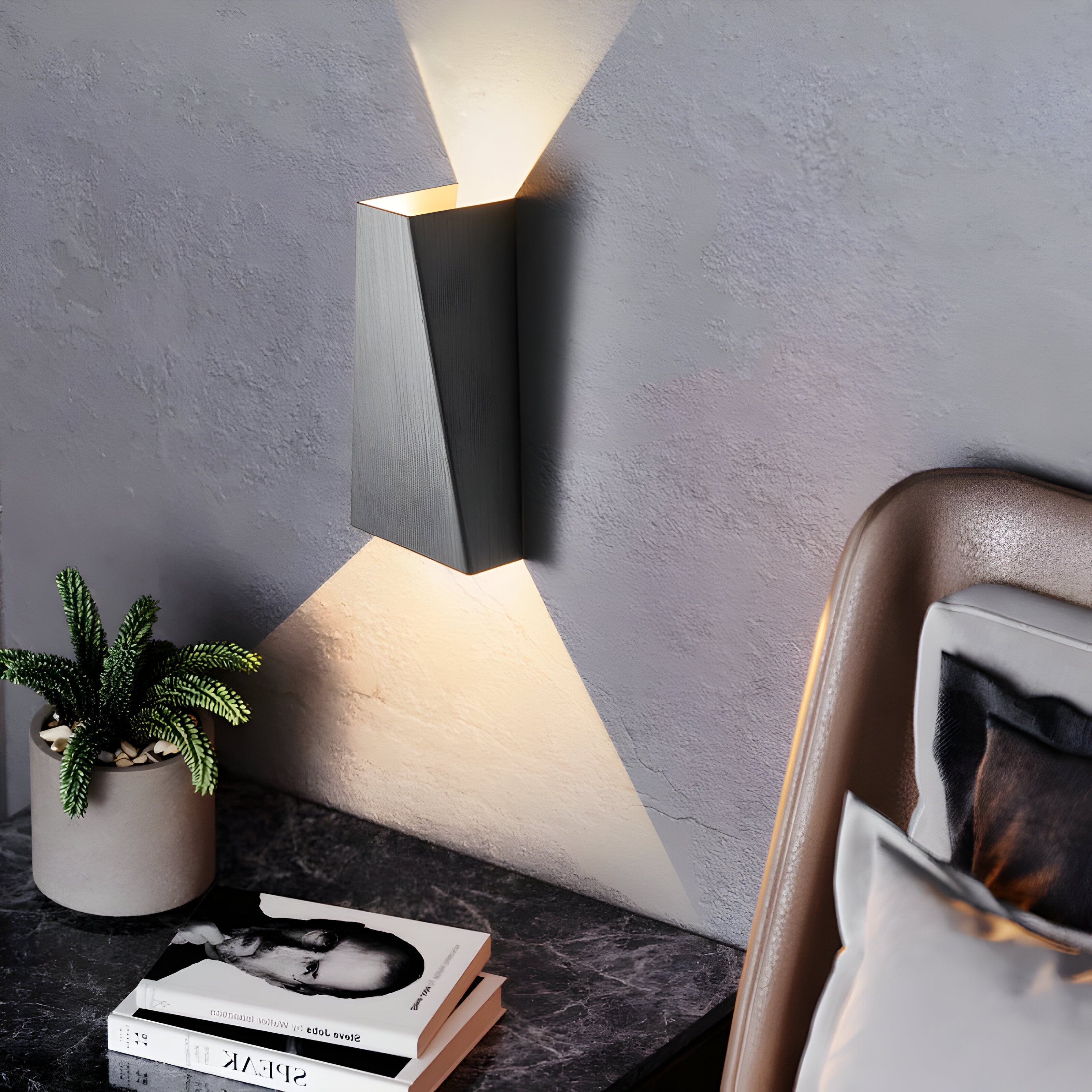 Lumetra Væglampe – Trapezformet LED Væglampe i Aluminium med Op & Ned Lys